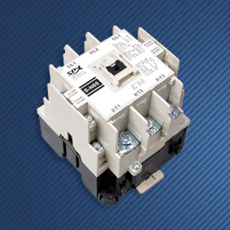 AC-kontaktorin ilmastointilaite
